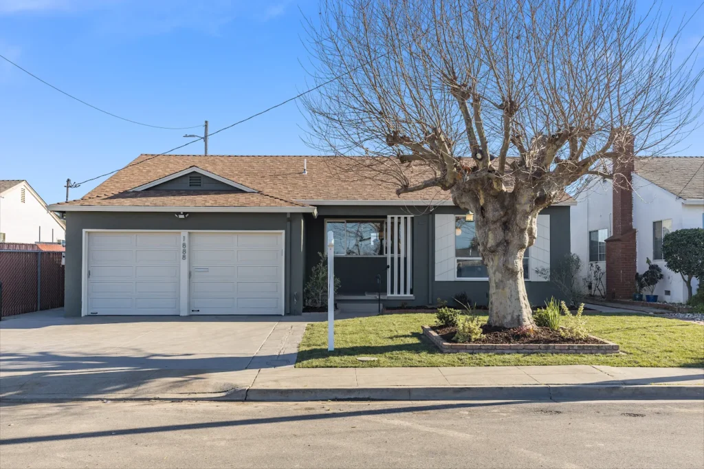 Property gallery photo 11