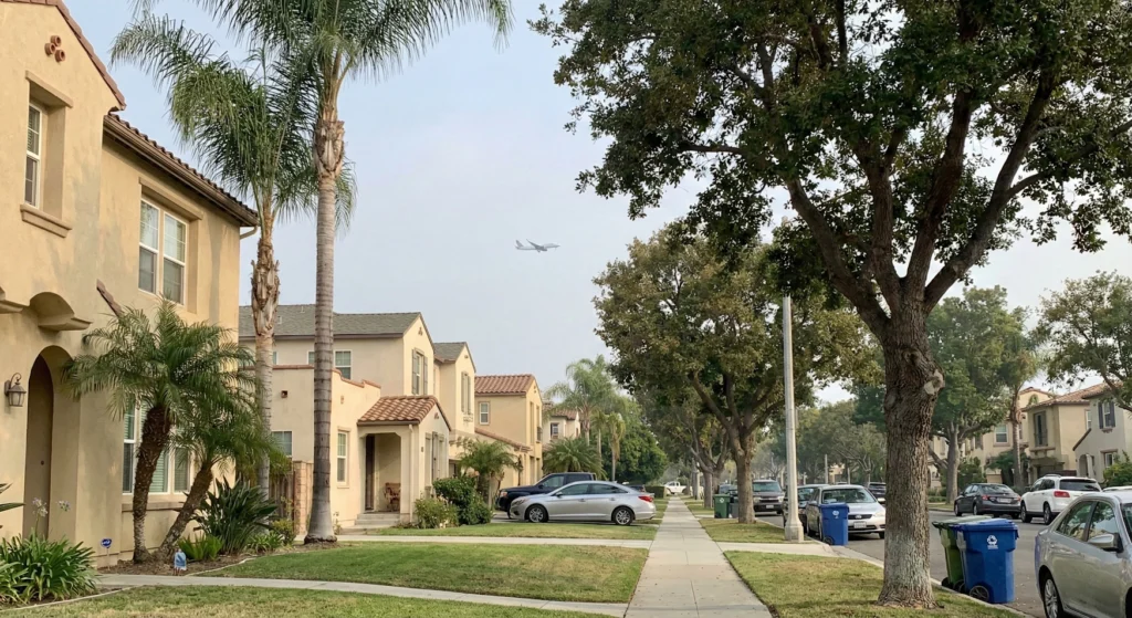 Why Renovations Don’t Guarantee Profit (Hazards, Water, Noise) 3